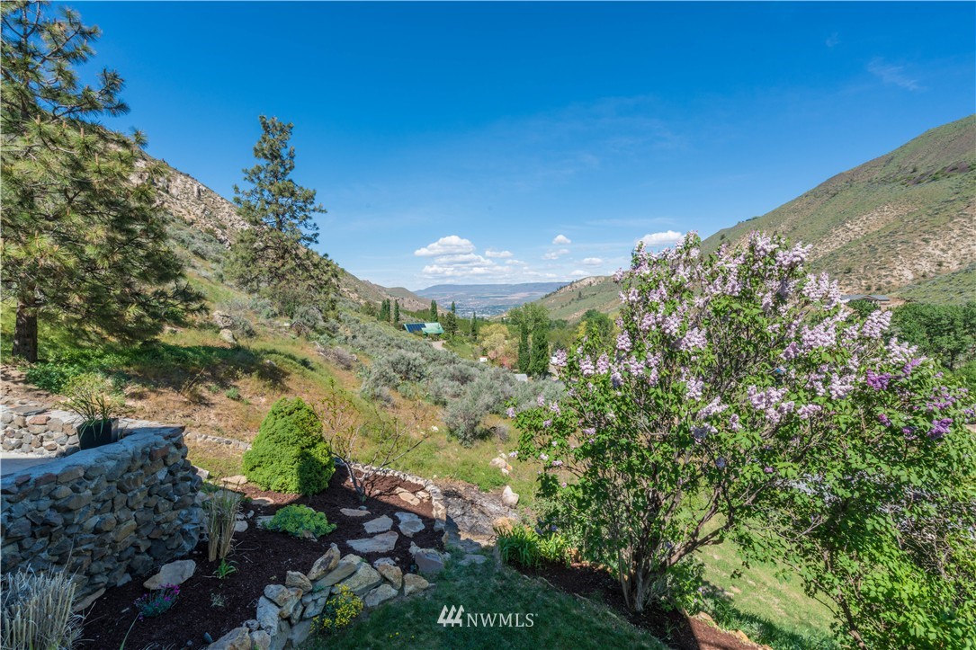 3742-7 Squilchuck Road Wenatchee, WA 98801 - Photo 14 of 25 Gallery Image 14