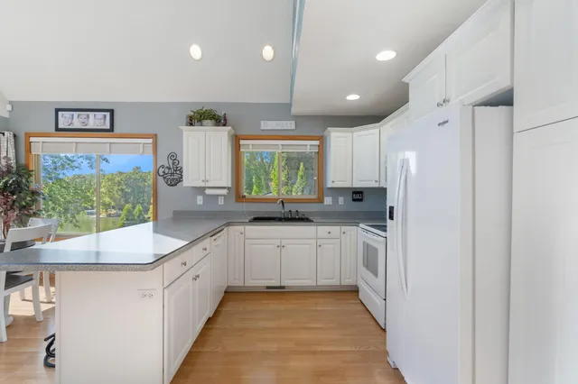 $825,000 | 11912 Waldron Road, Jerome, MI 49249