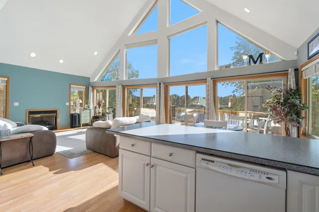 $825,000 | 11912 Waldron Road, Jerome, MI 49249