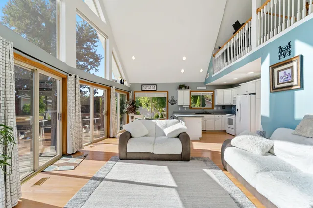 $825,000 | 11912 Waldron Road, Jerome, MI 49249