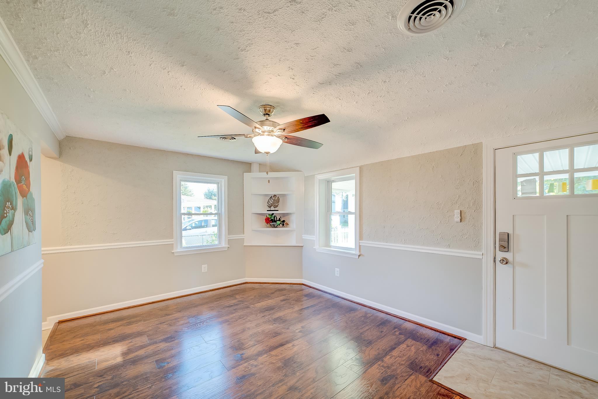 3505 Louth Road Baltimore, MD 21222 - Photo 3 of 20 LIVING
