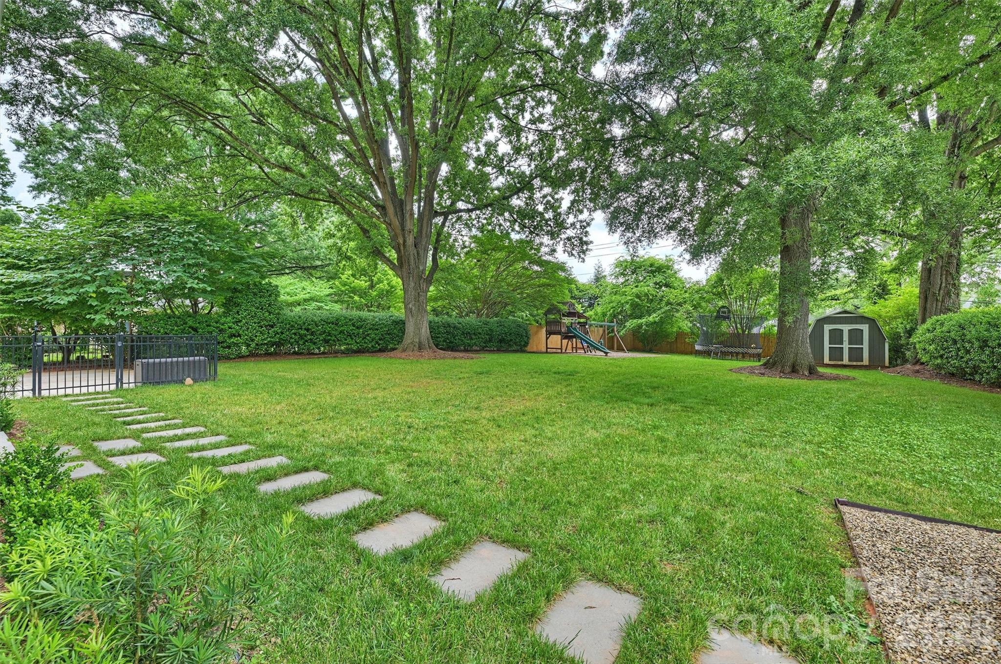 601 Lansdowne Road Charlotte, NC 28270 - Photo 41 of 46