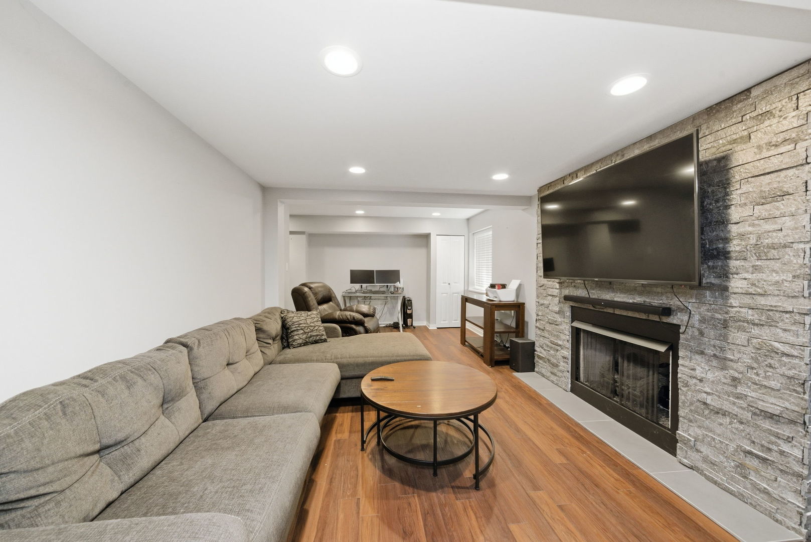 3417 Mustang Road Joliet, IL 60435 - Photo 20 of 30