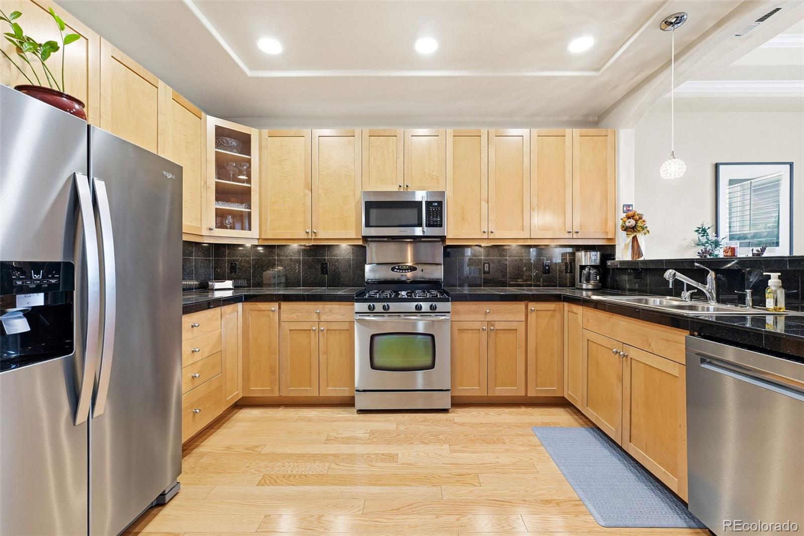 40 Madison Street, Unit 206 Denver, CO 80206 - Photo 14 of 35