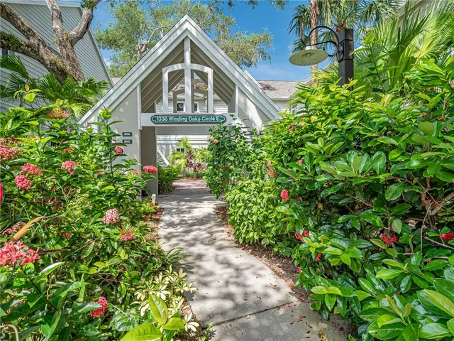 $6,500 | 1335 Winding Oaks Circle East, Unit 1001, Vero Beach, FL 32963