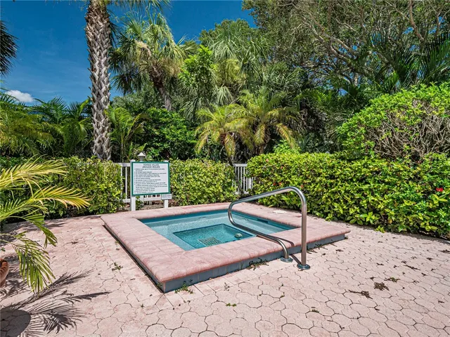 $6,500 | 1335 Winding Oaks Circle East, Unit 1001, Vero Beach, FL 32963