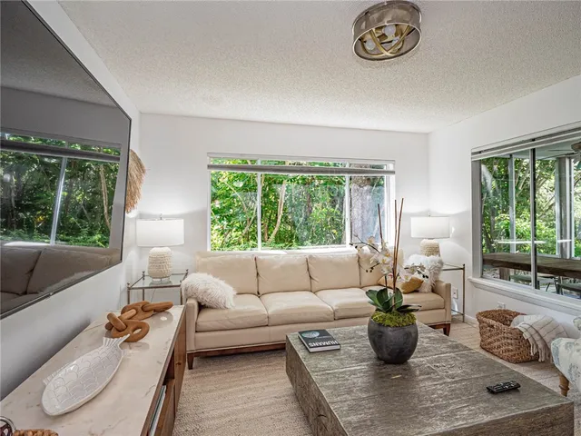 $6,500 | 1335 Winding Oaks Circle East, Unit 1001, Vero Beach, FL 32963