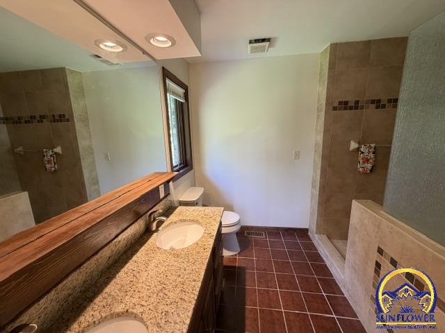 6257 West Lake Road Meriden, KS 66512 - Photo 33 of 77 Gallery Image 33