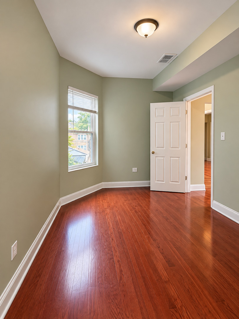 4852 West Rice Street, Unit 2 Chicago, IL 60651 - Photo 13 of 18 Gallery Image 13