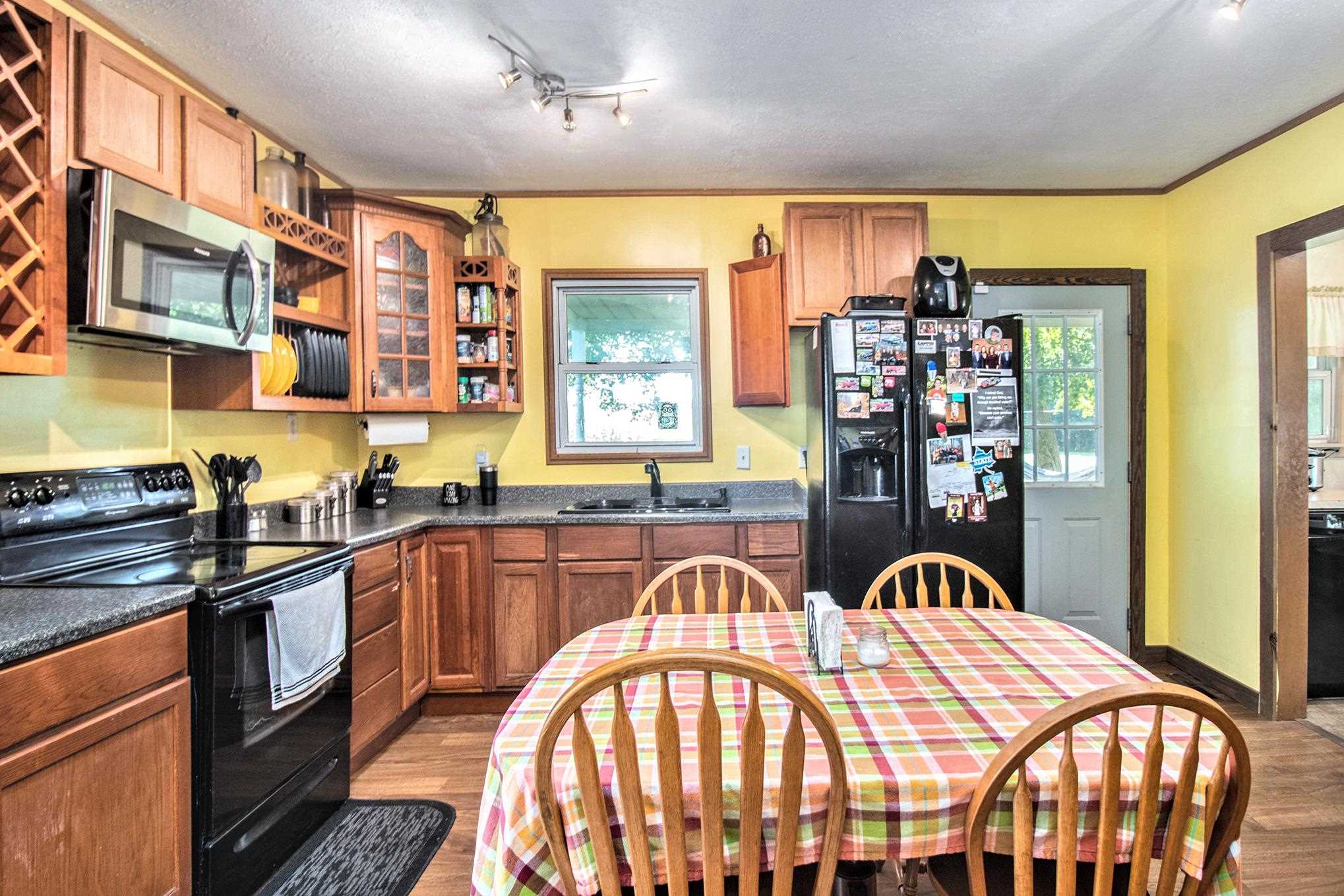 66152 Smilax Road North Liberty, IN 46554 - Photo 13 of 28
