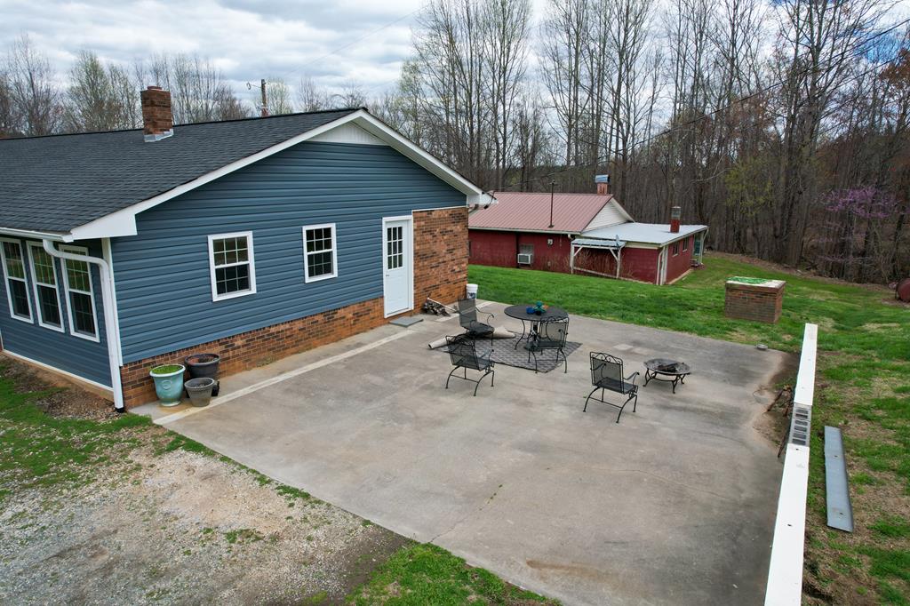 2028 Jewel Road Danbury, NC 27016 - Photo 4 of 47 Gallery Image 4