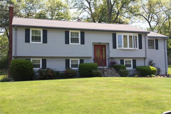 16 William Road Billerica, MA 01821 - Photo 1 of 20 Gallery Image 1