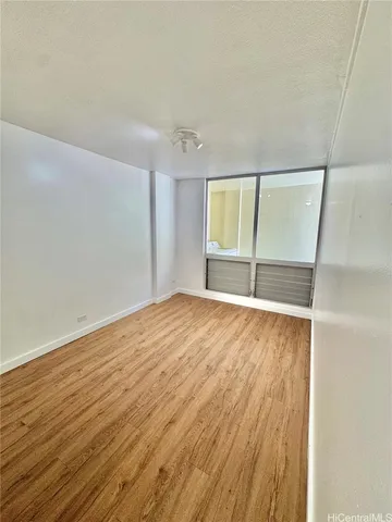 $299,000 | 1505 Kewalo Street, Unit 303B, Honolulu, HI 96822