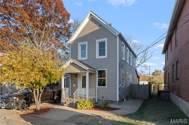 $169,900 | 838 Wachtel Avenue, St. Louis, MO 63125