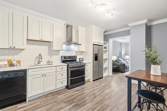 $169,900 | 838 Wachtel Avenue, St. Louis, MO 63125