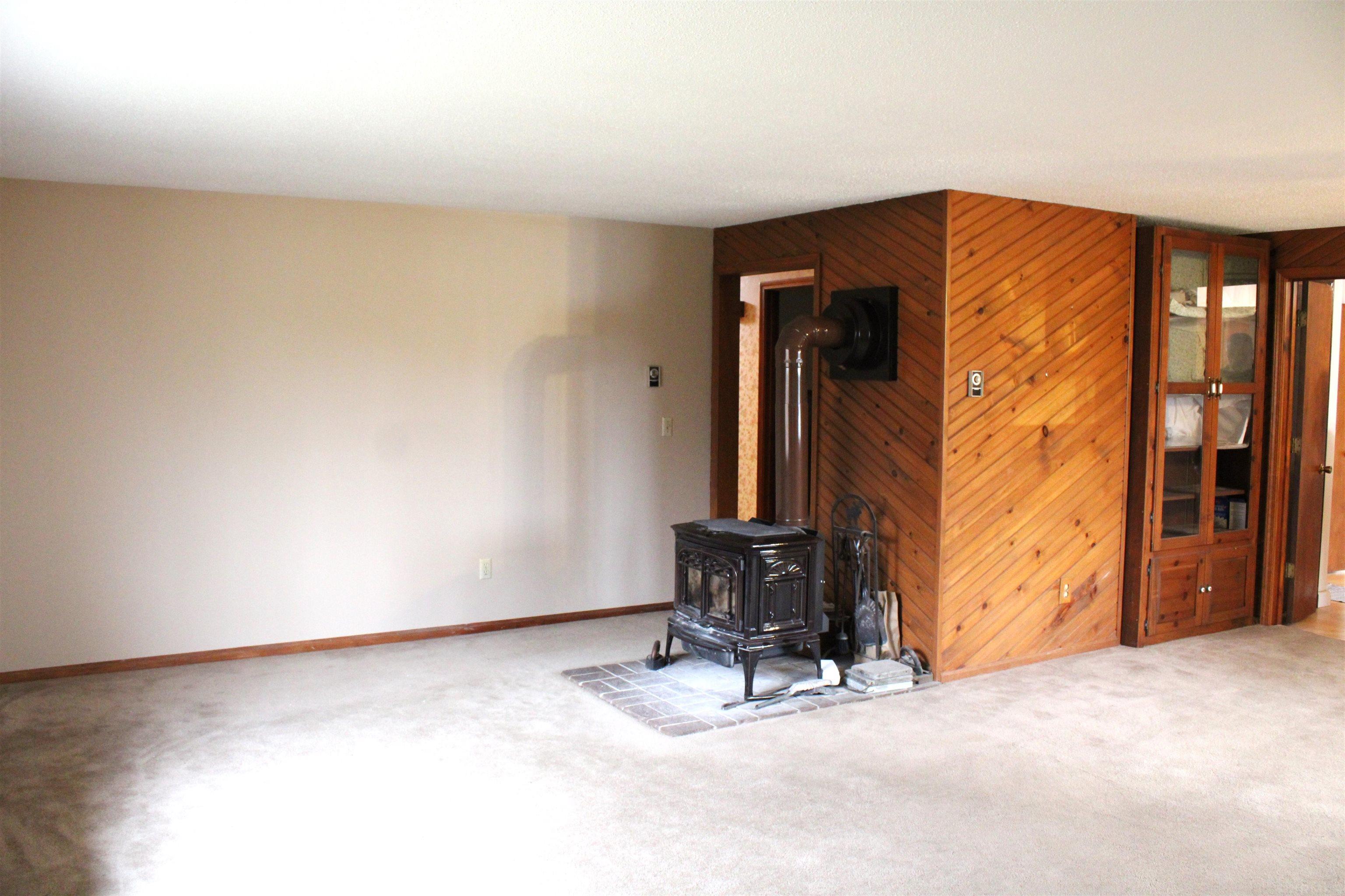 15601 Bull Rapids Road Grabill, IN 46741 - Photo 4 of 36