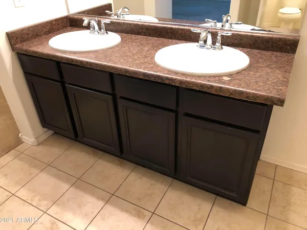 $2,095 | 8457 North 61st Lane, Glendale, AZ 85302