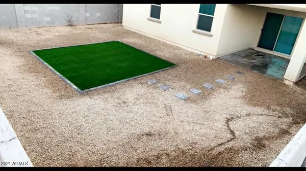 $2,095 | 8457 North 61st Lane, Glendale, AZ 85302
