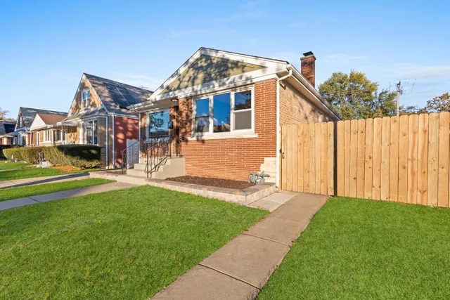 $422,000 | 1619 North 20th Avenue, Melrose Park, IL 60160