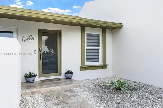 $3,195 | 10955 Southwest 122nd Place, Miami, FL 33186