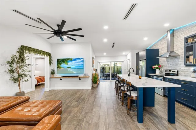 $3,195 | 10955 Southwest 122nd Place, Miami, FL 33186