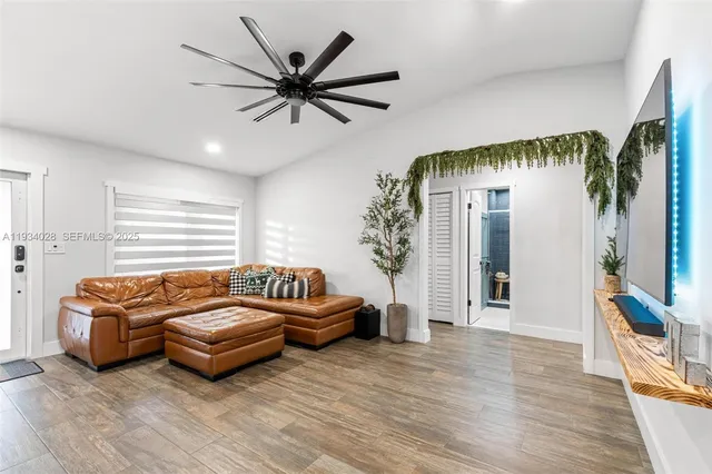 $3,195 | 10955 Southwest 122nd Place, Miami, FL 33186