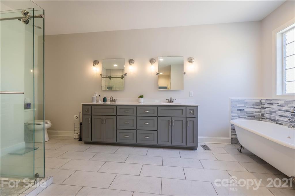 1655 Antioch Road Morganton, NC 28655 - Photo 12 of 32 Gallery Image 12
