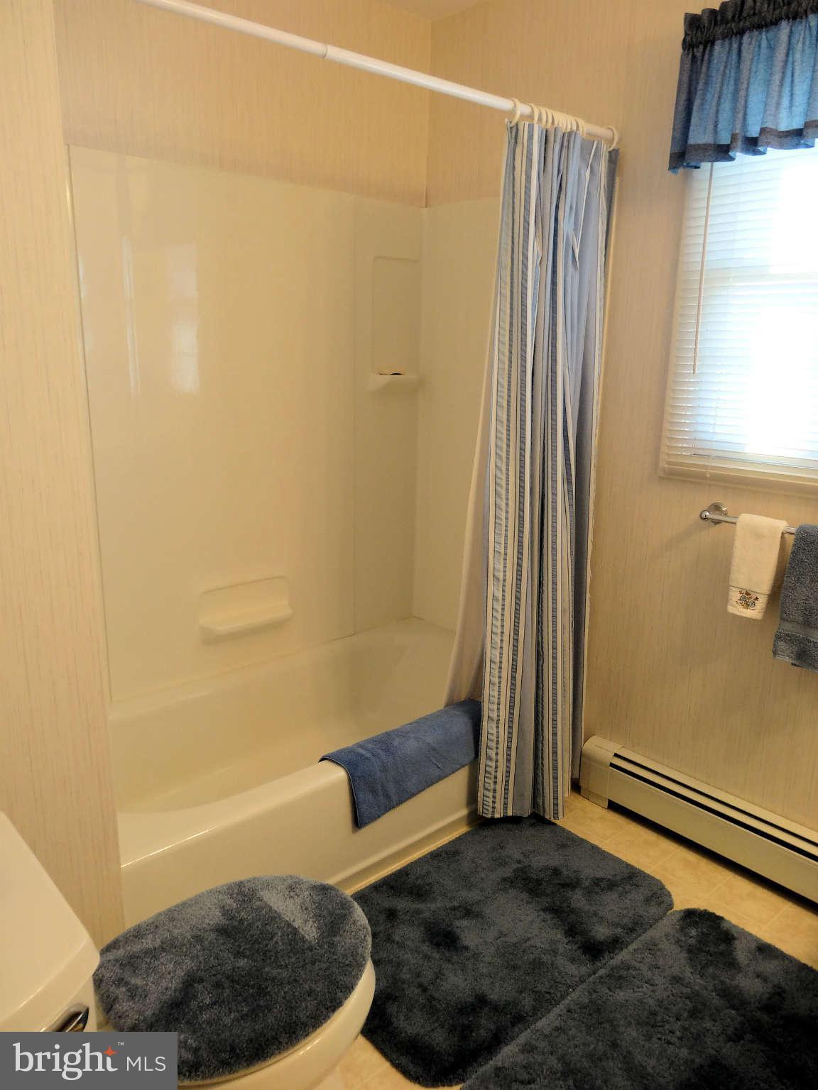 19001 Muncaster Road Derwood, MD 20855 - Photo 20 of 30 Hall Full Bath