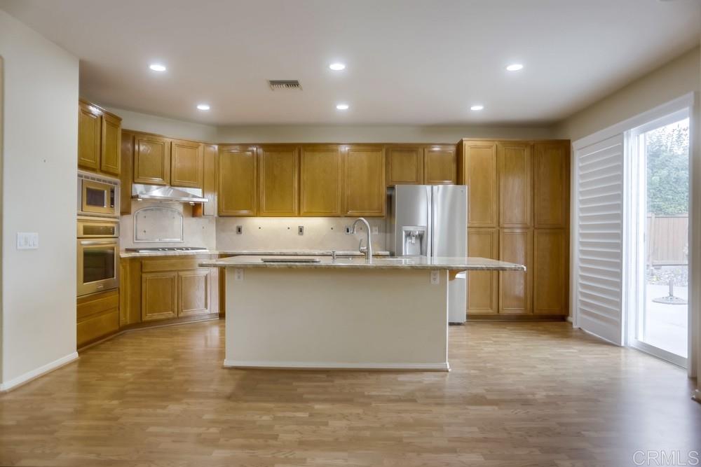 3922 Rill Court Carlsbad, CA 92010 - Photo 9 of 24