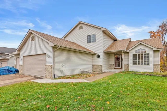 $375,000 | 1607 Whitetail Run, Buffalo, MN 55313