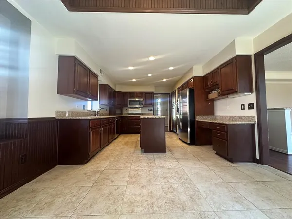 $2,995 | 4342 Timberglen Road, Dallas, TX 75287