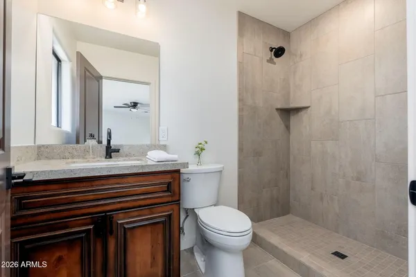 $1,300,000 | 10839 North 59th Avenue, Glendale, AZ 85302