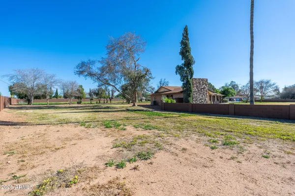 $1,300,000 | 10839 North 59th Avenue, Glendale, AZ 85302