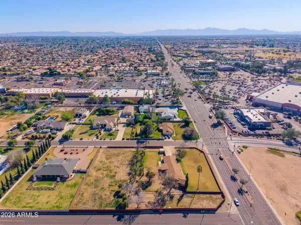 $1,300,000 | 10839 North 59th Avenue, Glendale, AZ 85302
