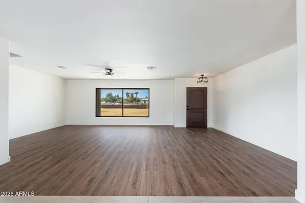 $1,300,000 | 10839 North 59th Avenue, Glendale, AZ 85302