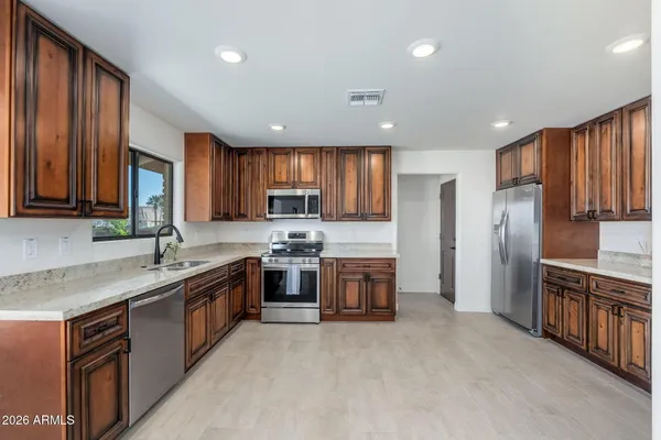 $1,300,000 | 10839 North 59th Avenue, Glendale, AZ 85302