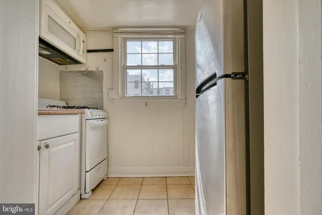 $1,000 | 1208 North Calvert Street, Unit 3, Baltimore, MD 21202