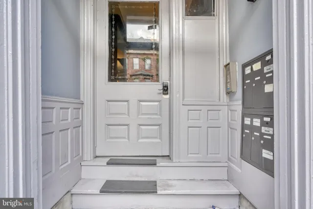 $1,000 | 1208 North Calvert Street, Unit 3, Baltimore, MD 21202