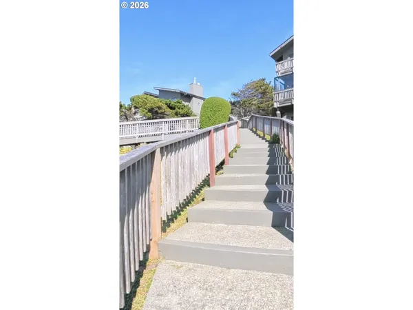 $395,000 | 29134 Ellensburg Avenue, Unit 1, Gold Beach, OR 97444