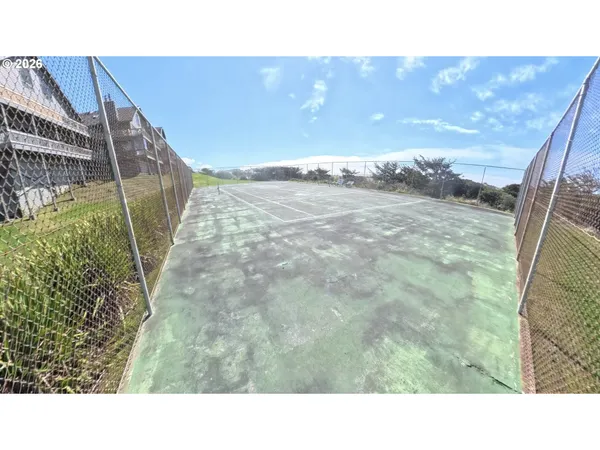 $395,000 | 29134 Ellensburg Avenue, Unit 1, Gold Beach, OR 97444