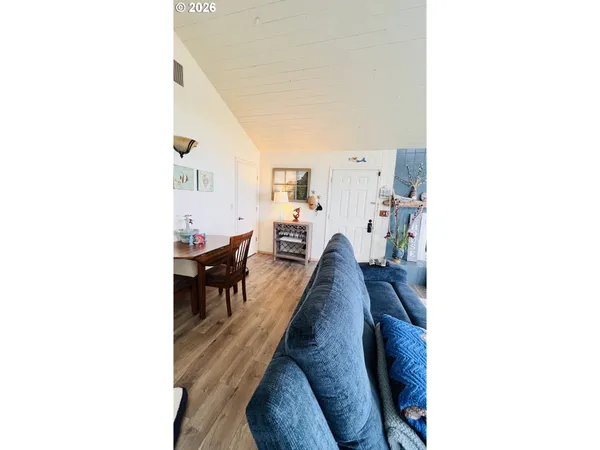 $395,000 | 29134 Ellensburg Avenue, Unit 1, Gold Beach, OR 97444