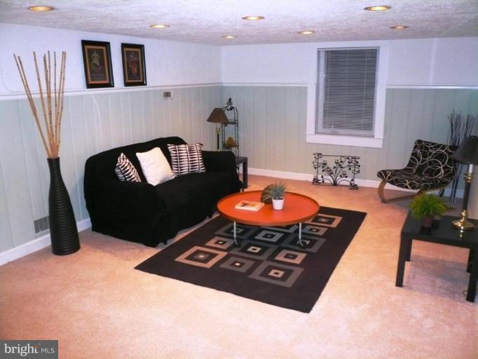 219 Normandy Drive Silver Spring, MD 20901 - Photo 10 of 12 Family Room