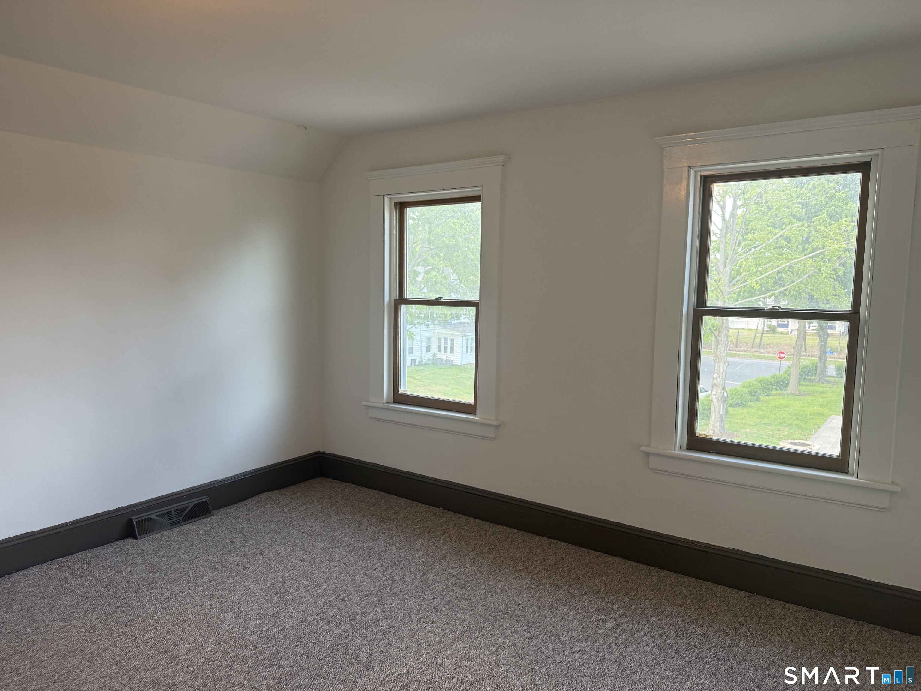 41-45 Wade Street Bridgeport, CT 06604 - Photo 33 of 40