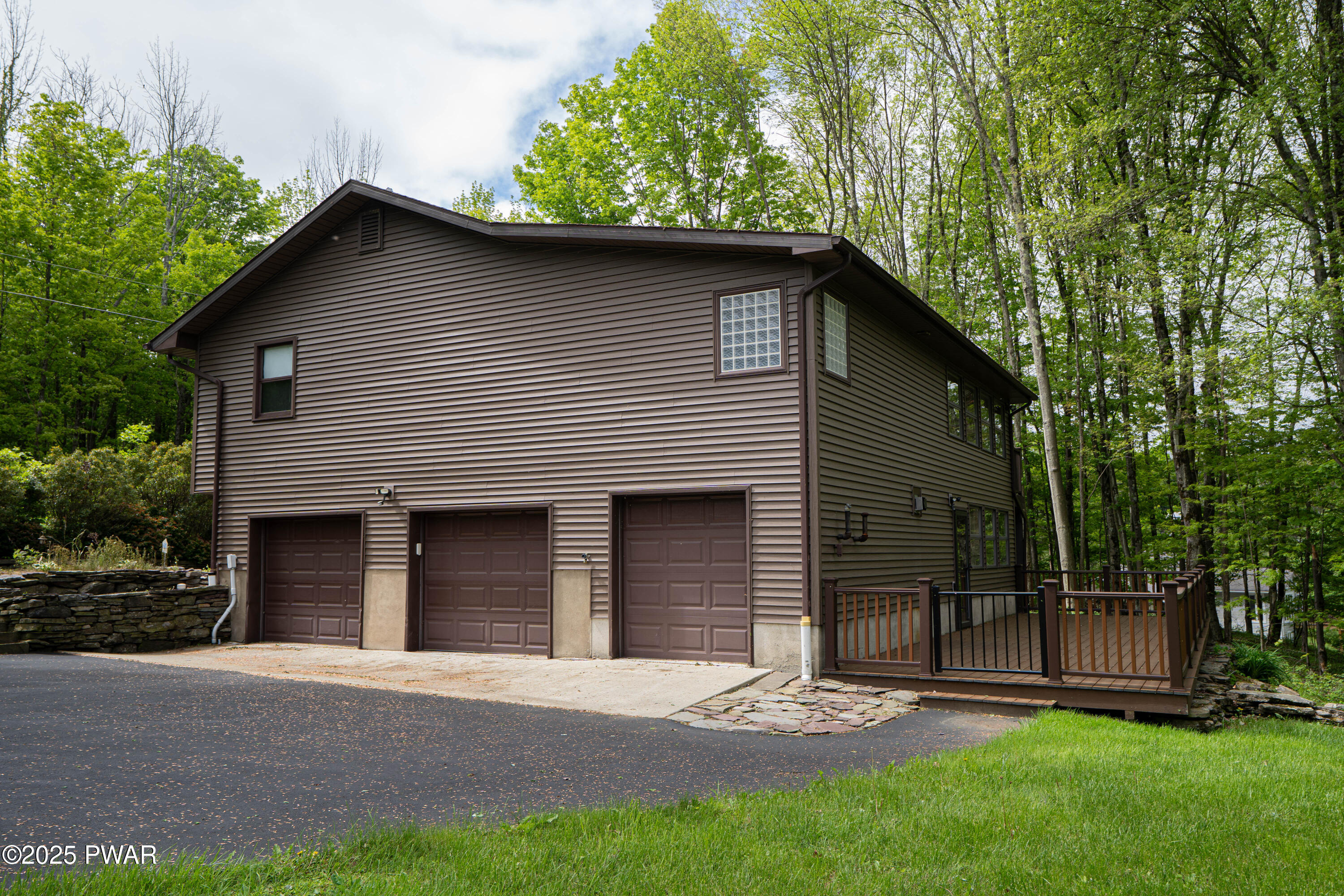1111 Advent Road Lake Ariel, PA 18436 - Photo 9 of 87