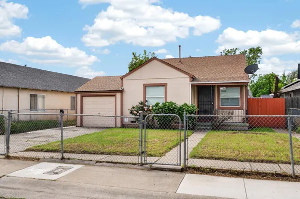 $320,000 | 3244 16th Avenue, Sacramento, CA 95820