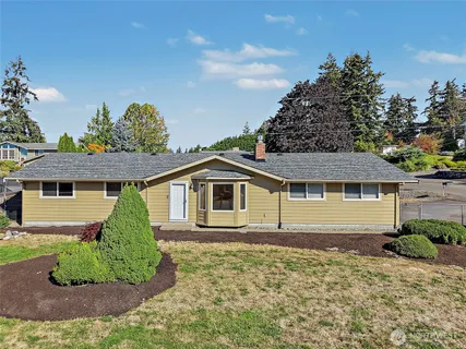 $525,000 | 4324 108th Avenue East, Edgewood, WA 98372