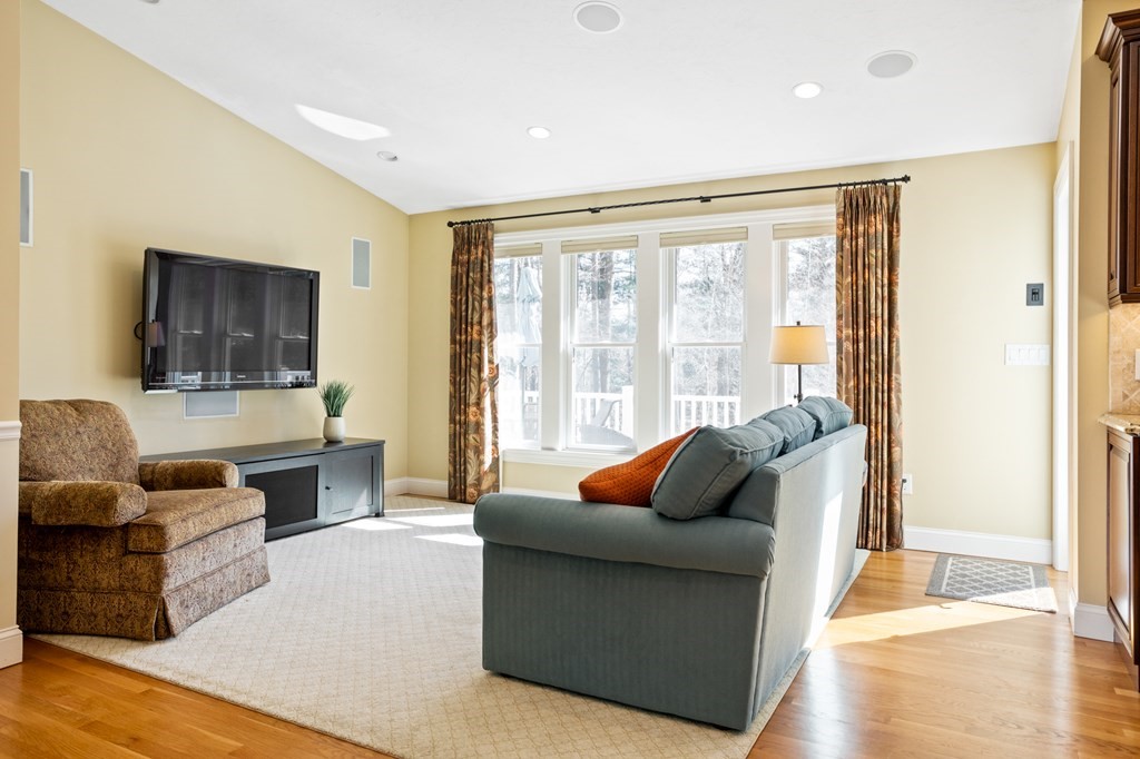 11 Rio Grande Drive Chelmsford, MA 01824 - Photo 17 of 42 Gallery Image 17