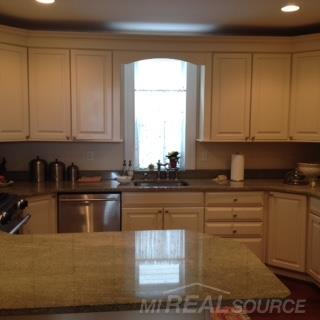 156 Kerby Road Grosse Pointe, MI 48236 - Photo 12 of 52 Kitchen