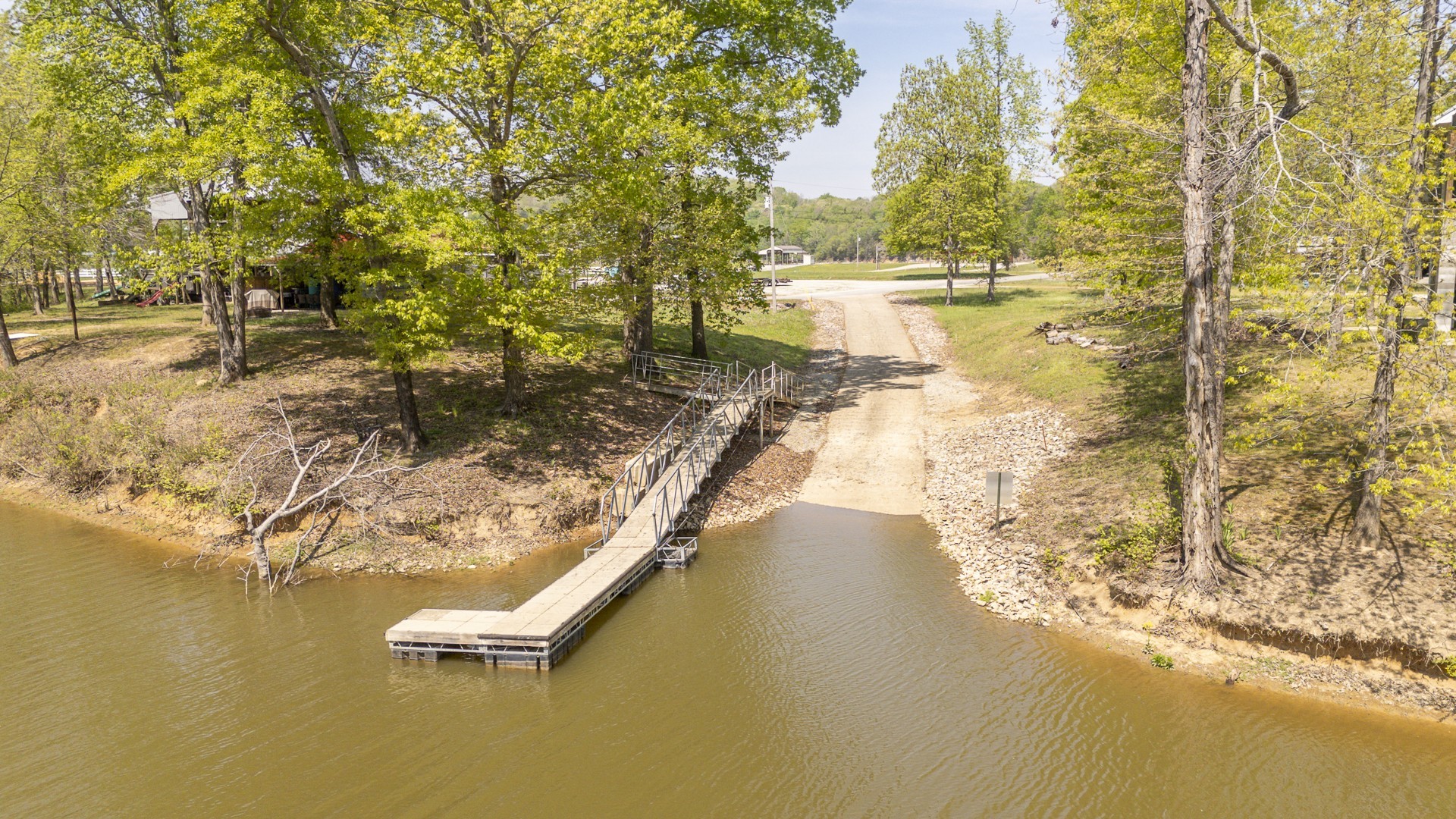 328 Duck Blind Road Clifton, TN 38425 - Photo 31 of 32 Gallery Image 31