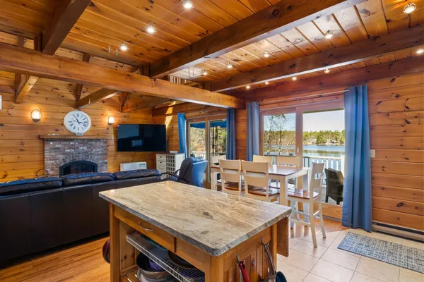 $1,350,000 | 325 Concord Lane, Wakefield, NH 03830